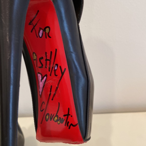 Christian Louboutin 6” Heel Booties Personally Signed by Designer EUC - Picture 6 of 7